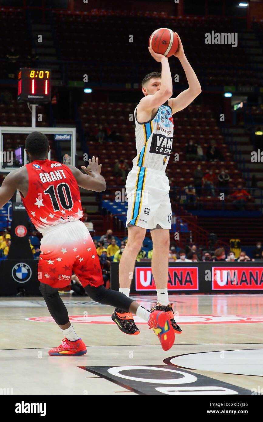 ADAS Juskevicius (Vanoli Cremona) während der italienischen Basketball A Serie Championship AX Armani Exchange Milano vs Vanoli Cremona am 13. April 2022 im Mediolanum Forum in Mailand, Italien (Foto: Savino Paolella/LiveMedia/NurPhoto) Stockfoto