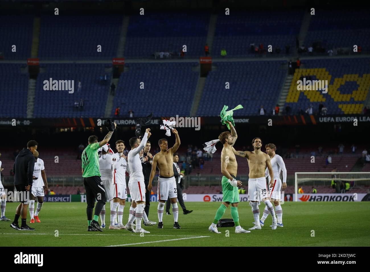 Eintracht Frankfurt Spieler feiert den Sieg im zweiten Viertelfinale