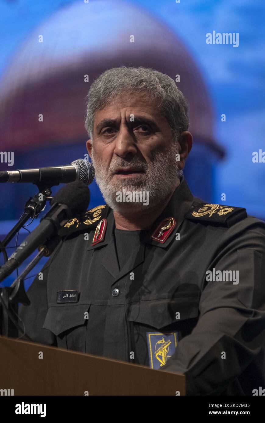 Esmail Qaani, der Kommandeur der Quds-Streitkräfte der Islamischen Revolutionsgarde (IRGC) des Iran, blickt auf eine Rede während einer Zeremonie im Gebäude des iranischen Innenministeriums in der Innenstadt von Teheran am 14. April 2022. (Foto von Morteza Nikoubazl/NurPhoto) Stockfoto