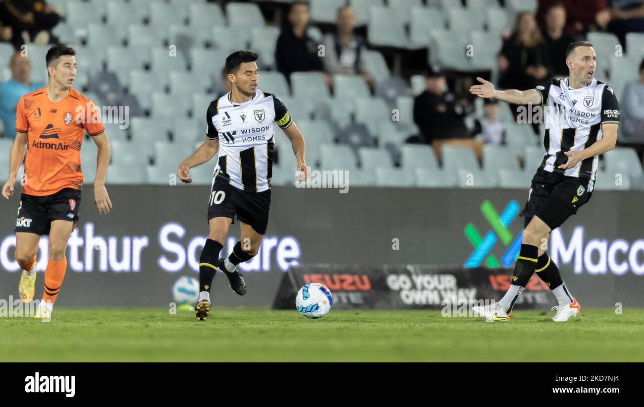 Jordon Mutch of the Bulls reagiert während des A-League-Mannsspiel zwischen dem FC MacArthur und Brisbane Roar im Campbelltown Sports Stadium am 15. April 2022 in Sydney, Australien. Stockfoto