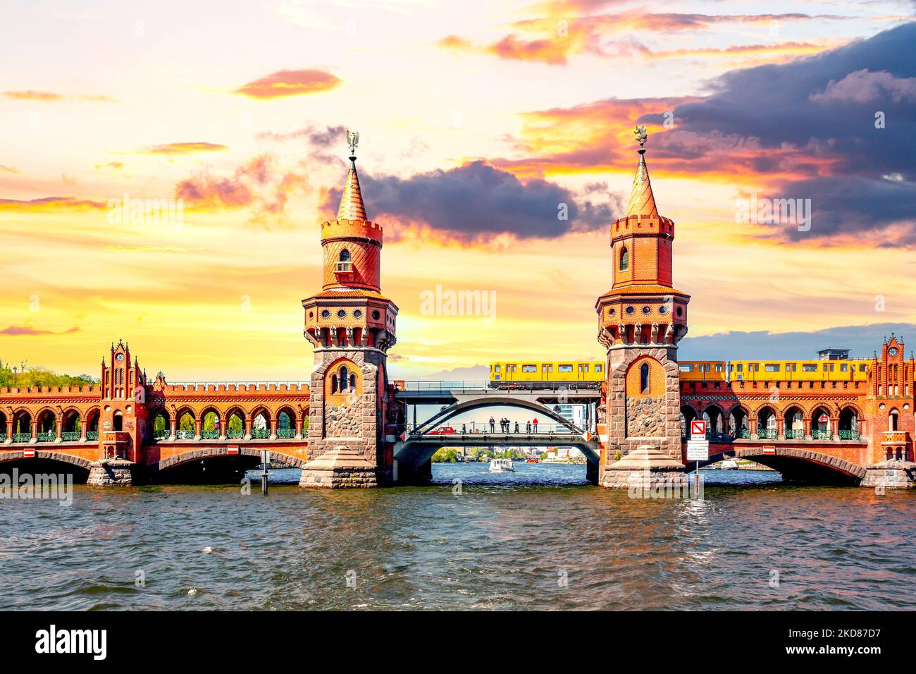 Oberbaumbrücke, Berlin, Deutschland Stockfoto