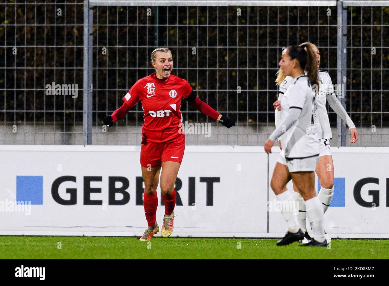 05.11.2022, Rapperswil-Jona, Grünfeld, Axa Women's Super League: FC Rapperswil-Jona - Yverdon Sport FC, #7 Magdalena Kaufmann (Rapperswil-Jona) (Foto: Marcio Machado/Just Picles/Sipa USA) Stockfoto