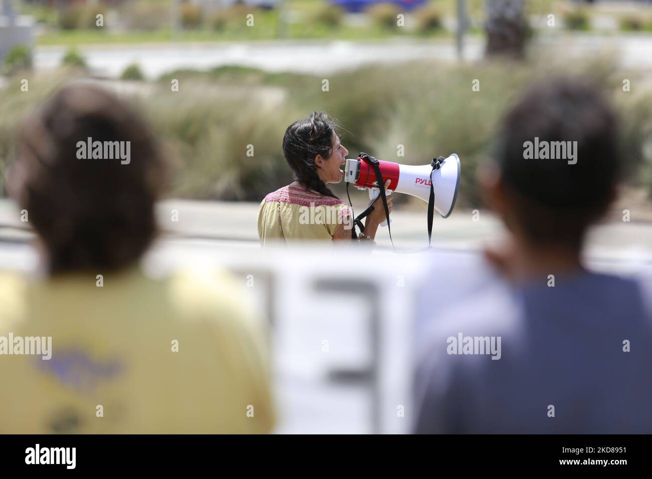 Chiara, eine stolze Karankawa Kadla, führt am 23.. April 2022 einen Protest gegen Enbridge in Corpus Christi, Texas, an. (Foto von Reginald Mathalone/NurPhoto) Stockfoto