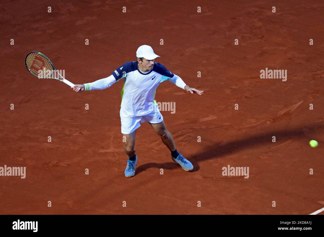Alex De Minaur während des Spiels gegen Carlos Alcaraz, das dem Halbfinale des Barcelona Open Banc Sabadell Tennisturniers, 69. Conde de Godo Trophy, am 23.. April 2022 in Barcelona entspricht. (Foto von Joan Valls/Urbanandsport/NurPhoto) Stockfoto