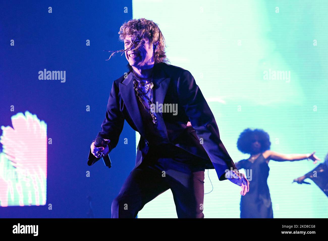 Irama während des italienischen Sängermusikkonzerts Irama am 24. April 2022 in der Grana Padano Arena in Mantova, Italien (Foto: Alessio Tarpini/LiveMedia/NurPhoto) Stockfoto