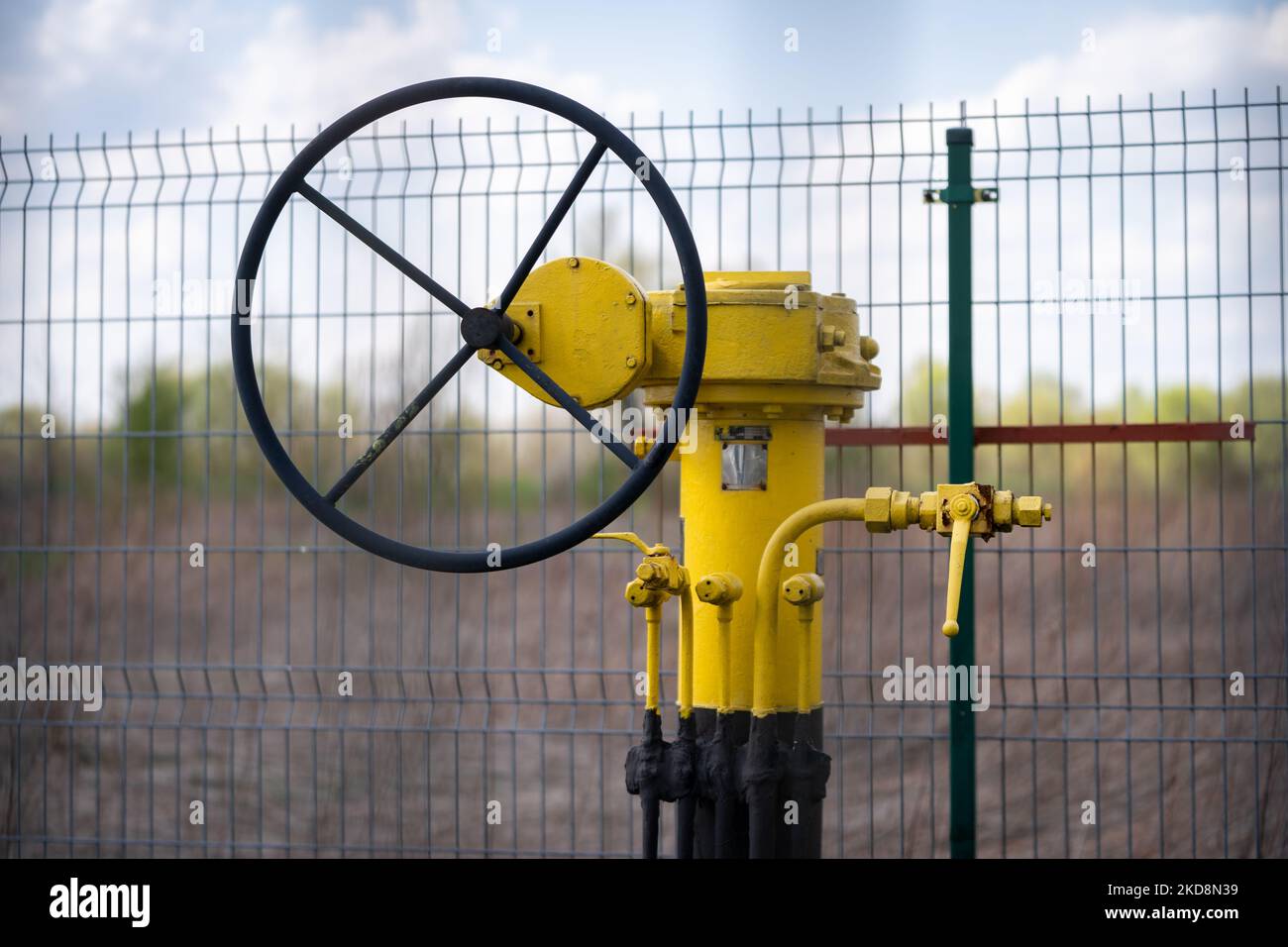 Am 28. April 2022 ist eine Gasanlage an einer Gaz-System-Station in Karczew, außerhalb von Warschau, Polen, abgebildet (Foto: Mateusz Wlodarczyk/NurPhoto) Stockfoto