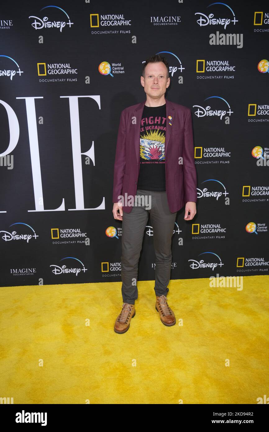 NEW YORK, NEW YORK - MAI 03: Nathan Mook nimmt an National Geographic Documentary Films' WE FEED PEOPLE Teil New York Premiere im SVA Theater am 03. Mai 2022 in New York City. Wir füttern Menschen-Streams auf Disney+ am 27. Mai. (Foto von John Nacion/NurPhoto) Stockfoto