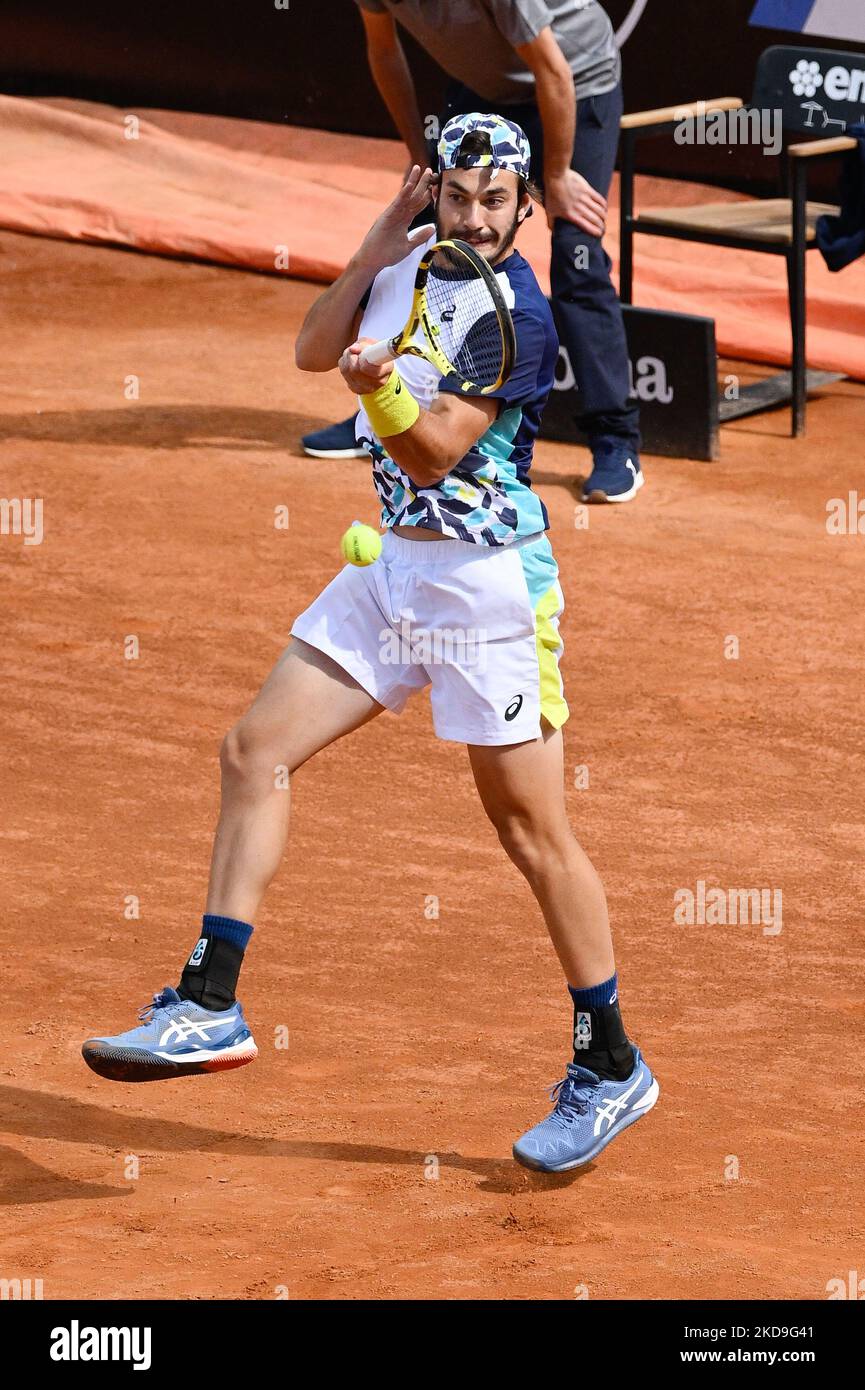 Giulio Zeppieri (ITA) während der ersten Runde gegen Maxime Cressy (USA) des ATP Master 1000 Internazionali BNL D'Italia Turniers am 8. Mai 2022 im Foro Italico (Foto: Fabrizio Corragetti/LiveMedia/NurPhoto) Stockfoto