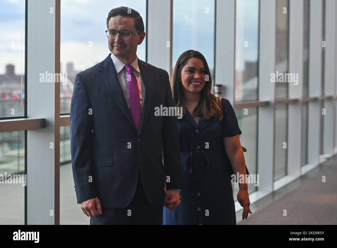 Moglie anaida poilievre -Fotos und -Bildmaterial in hoher Auflösung – Alamy
