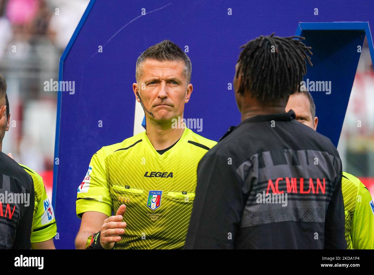 Stefano Pioli, Schiedsrichter beim AC Mailand gegen Atalanta Bergamasca Calcio, Serie A, im Stadio Meazza in San Siro am 15.. Mai 2022. (Foto von Alessio Morgese/NurPhoto) Stockfoto