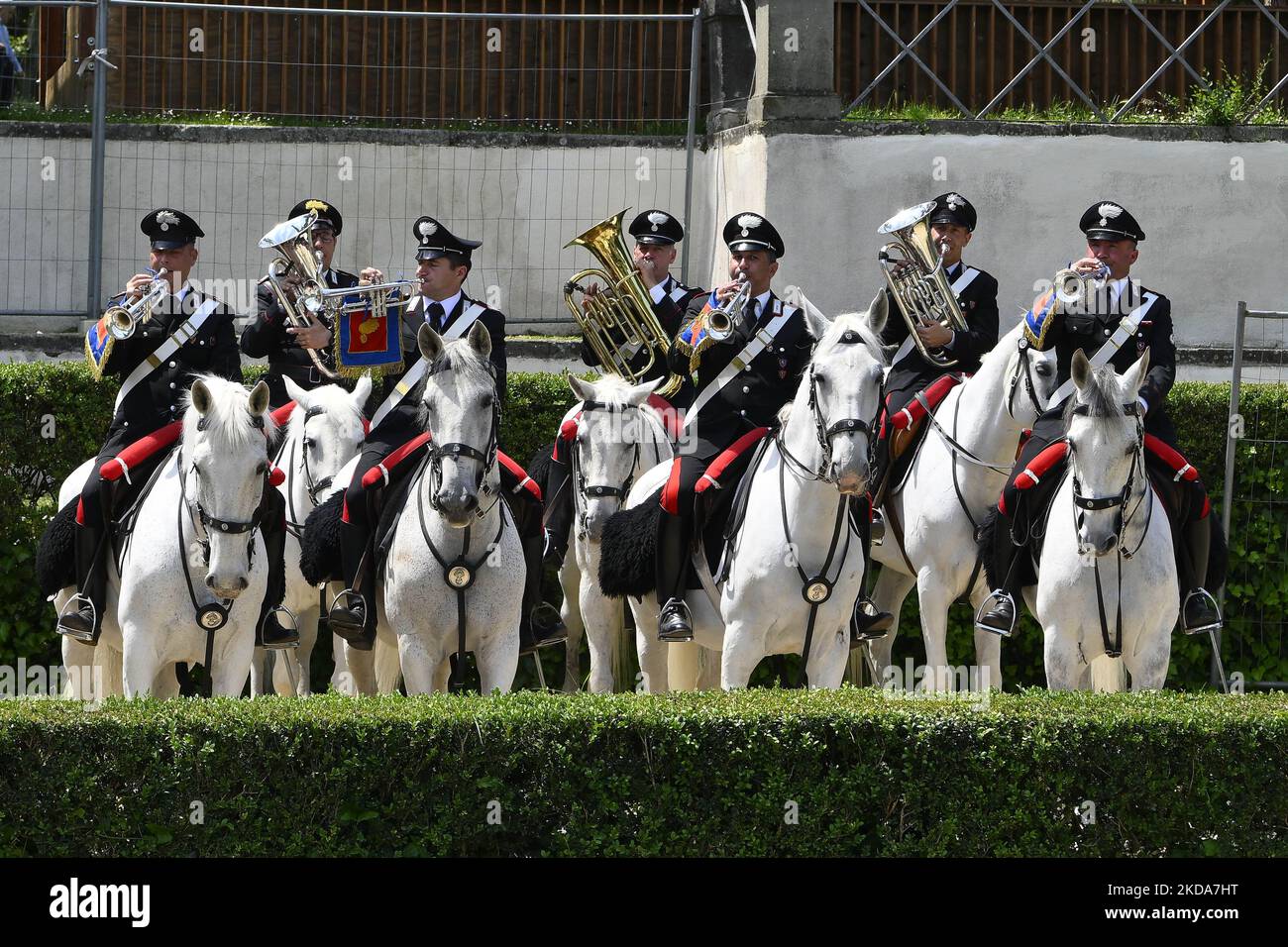 Band der Carabinieri während der Pressekonferenz zur Präsentation des 89Â CSIO di Roma Piazza di Siena - Master d'Inzeo, 17. Mai 2022, Piazza di Siena, Rom, Italien. (Foto von Domenico Cippitelli/LiveMedia/NurPhoto) Stockfoto