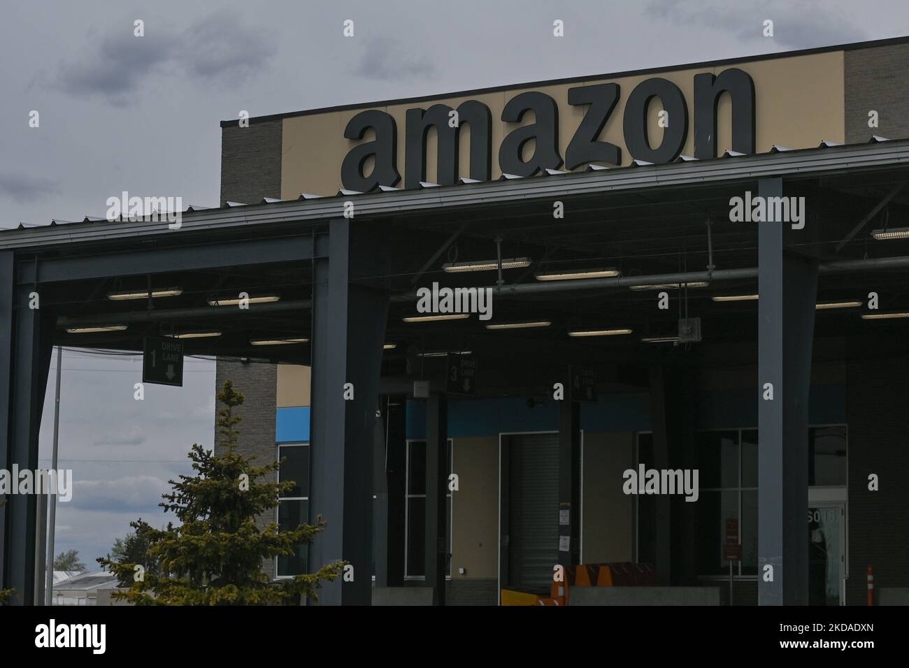 Amazon fulfillment services dyb3 Fotos und Bildmaterial in hoher