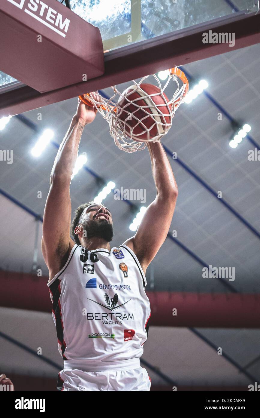 Tyler Cain (Bertram Derthona) während der Italienischen Basketball A Serie Championship Umana Reyer Venezia gegen Bertram Derthona Tortona am 19. Mai 2022 im Palasport Taliercio in Venedig, Italien (Foto: Mattia Radoni/LiveMedia/NurPhoto) Stockfoto