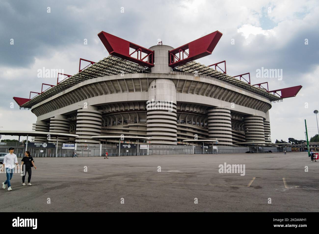 Eine allgemeine Ansicht des Giuseppe-Meazza-Stadions ist in Mailand, Italien, am 24. Mai 2022 zu sehen. (Foto von Lorenzo Di Cola/NurPhoto) Stockfoto