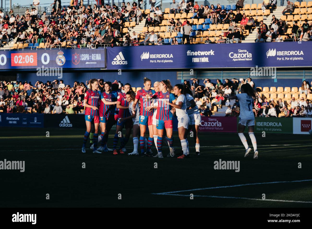FC Barcelona in Aktion während des Spanischen Halbfinals 2, Copa de la Reina, eines Fußballspiels zwischen dem FC Barcelona und Real Madrid am 25. Mai 2022 in Alcorcon, Madrid, Spanien. (Foto von Jon Imanol Reino/NurPhoto) Stockfoto FC Barcelona in Aktion während des Spanischen Halbfinals 2, Copa de la Reina, eines Fußballspiels zwischen dem FC Barcelona und Real Madrid am 25. Mai 2022 in Alcorcon, Madrid, Spanien. (Foto von Jon Imanol Reino/NurPhoto) Stockfoto