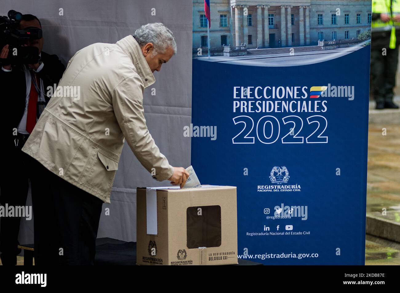 Der kolumbianische Präsident Ivan Duque eröffnet die Wahlkundgebung nach der Abstimmung während der Präsidentschaftswahlen 2022 in Bogota, Kolumbien, am 29. Mai 2022. (Foto von Sebastian Barros/NurPhoto) Stockfoto