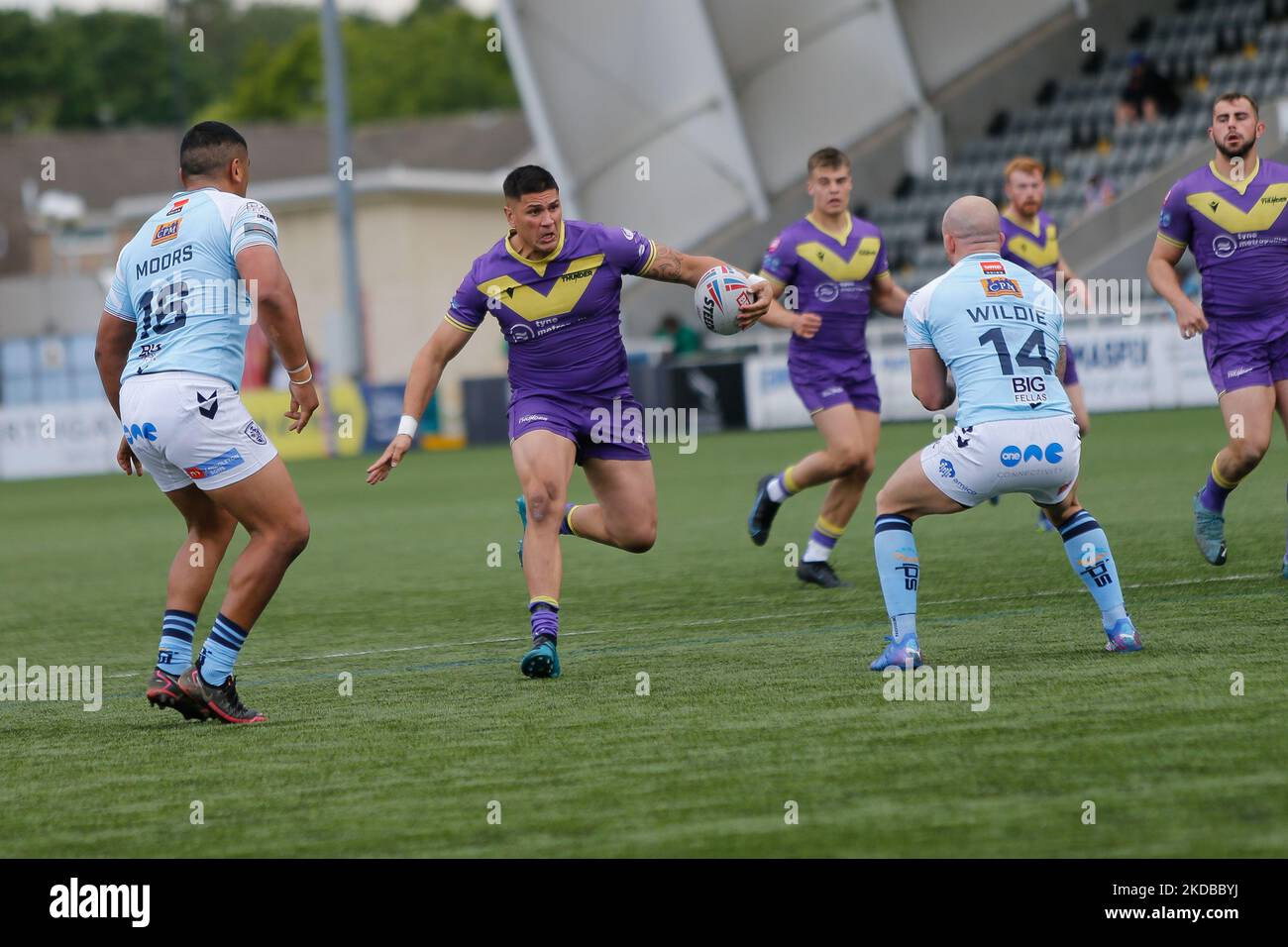 Mitch Clark von Newcastle Thunder bei der Partie DER BETFRED Championship zwischen Newcastle Thunder und Featherstone Rovers im Kingston Park, Newcastle, am Donnerstag, den 2.. Juni 2022. (Foto von Chris Lishman/MI News/NurPhoto) Stockfoto