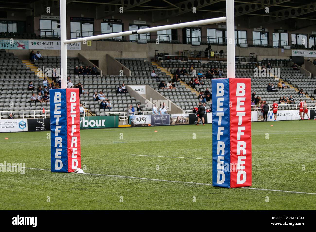 Eine allgemeine Aufnahme der Beiträge vor dem allgemeinen BETFRED Championship-Spiel zwischen Newcastle Thunder und Featherstone Rovers im Kingston Park, Newcastle am Donnerstag, 2.. Juni 2022. (Foto von Chris Lishman/MI News/NurPhoto) Stockfoto