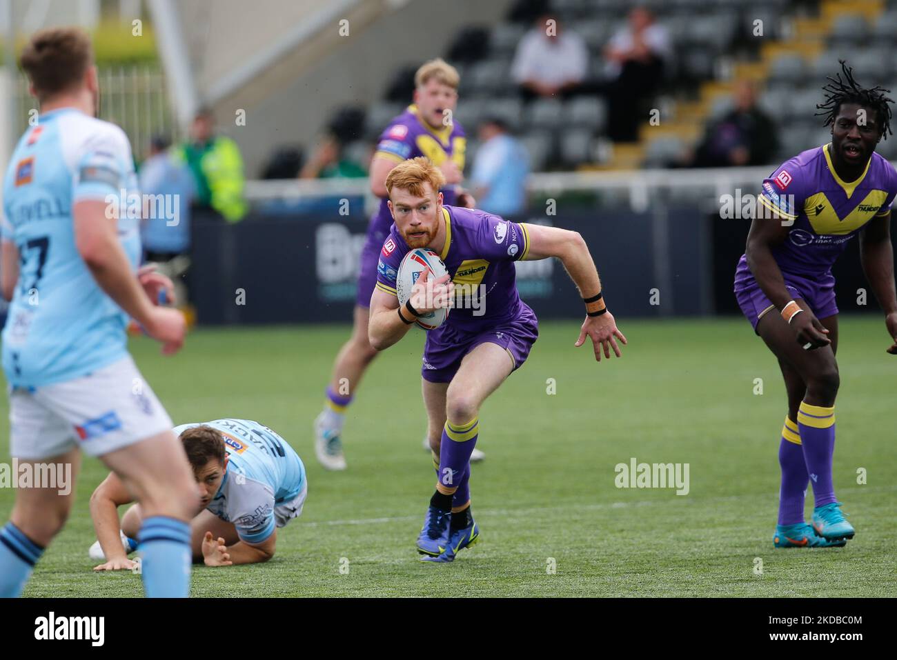 Alex Donaghy von Newcastle Thunder in Aktion während des WETTLAUFS DER BETFRED Championship zwischen Newcastle Thunder und Featherstone Rovers im Kingston Park, Newcastle am Donnerstag, den 2.. Juni 2022. (Foto von Chris Lishman/MI News/NurPhoto) Stockfoto