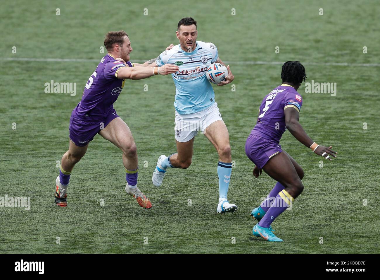 Craig Hall of Featherstone Rovers in Aktion während des WETTLAUFS DER BETFRED Championship zwischen Newcastle Thunder und Featherstone Rovers im Kingston Park, Newcastle am Donnerstag, den 2.. Juni 2022. (Foto von will Matthews/MI News/NurPhoto) Stockfoto