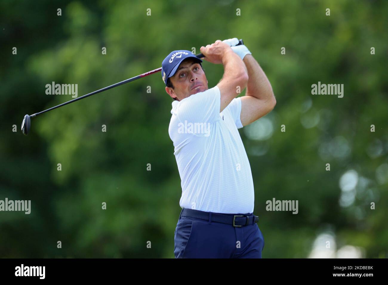 Francesco Molinari aus Italien trifft am Freitag, den 3. Juni, in der zweiten Runde des Memorial Tournaments, das Workday im Muirfield Village Golf Club in Dublin, Ohio, USA, präsentiert hat, vom T-Shirt 18. 2022. (Foto von Amy Lemus/NurPhoto) Stockfoto