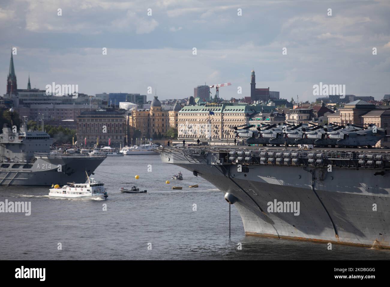 Am 3. Juni 2022 wird das amphibische Sturmschiff USS Kearsarge (LHD 3) der US-Marine im Hafen von Stockholm, Schweden, im Vorfeld der Baltic Operations 'Baltops 22'-Übung, die vom 5. Bis 17. Juni im südlichen Ostseeraum stattfinden wird, gesehen. (Foto von Reinaldo Ubilla/NurPhoto) Stockfoto