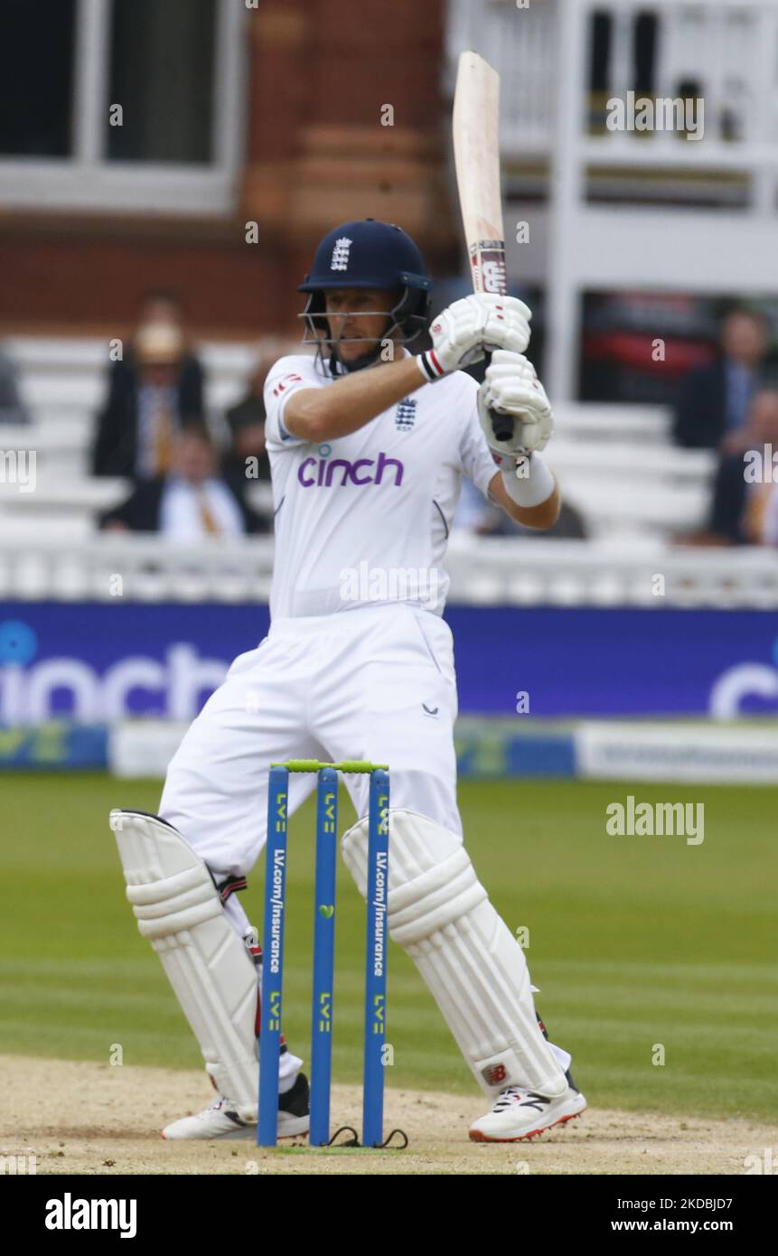 Englands Joe Root (Yorkshire) während DER VERSICHERUNGSTESTSERIE 1. Test, Tag 4,(Tag 4 von 5) Zwischen England und Neuseeland am 05.. Juni 2022 auf dem Lord's Cricket Ground, London (Foto von Action Foto Sport/NurPhoto) Stockfoto
