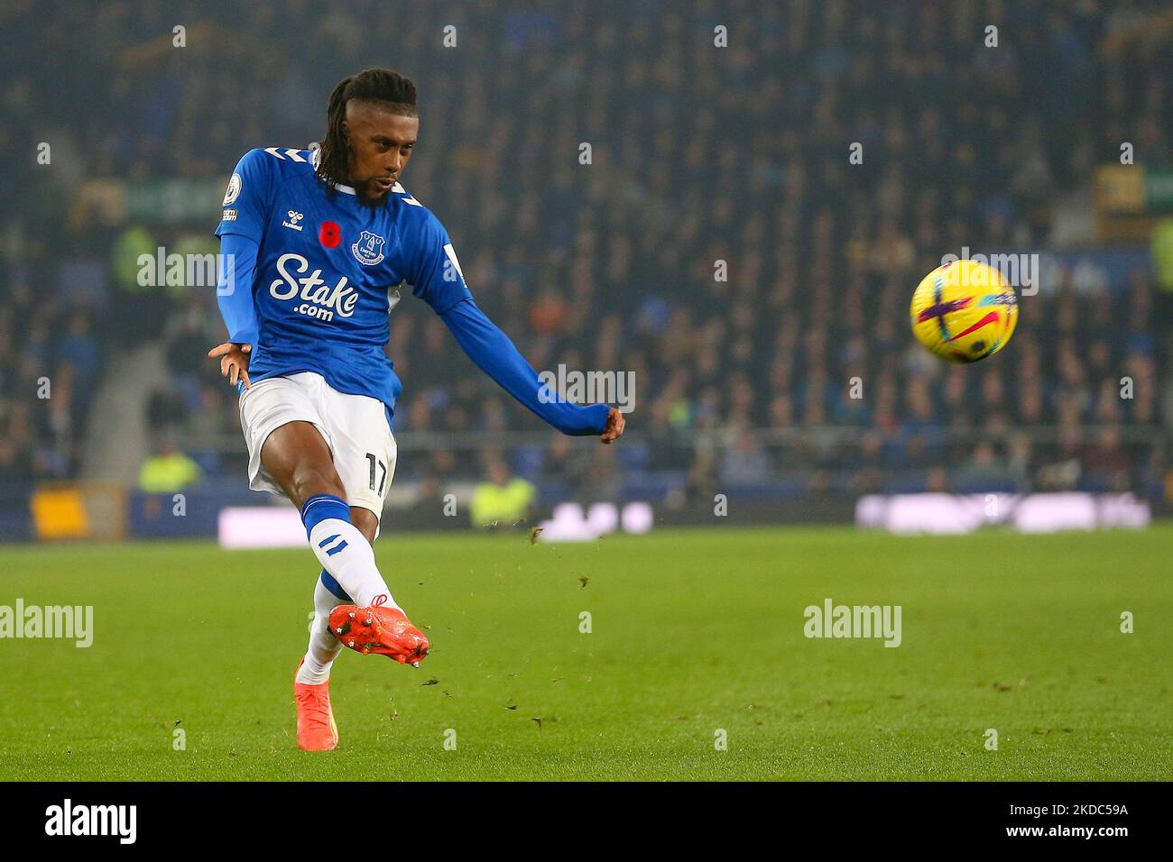 Everton, Großbritannien. 05.. November 2022. Alex Iwobi von Everton in Aktion. Spiel der Premier League, Everton gegen Leicester City im Goodison Park in Liverpool am Samstag, 5.. November 2022. Dieses Bild darf nur für redaktionelle Zwecke verwendet werden. Nur zur redaktionellen Verwendung, Lizenz für kommerzielle Nutzung erforderlich. Keine Verwendung in Wetten, Spielen oder einem einzigen Club / Liga / Spieler Publikationen. PIC von Chris Stading / Andrew Orchard Sport Fotografie / Alamy Live News Kredit: Andrew Orchard Sport Fotografie / Alamy Live News Stockfoto