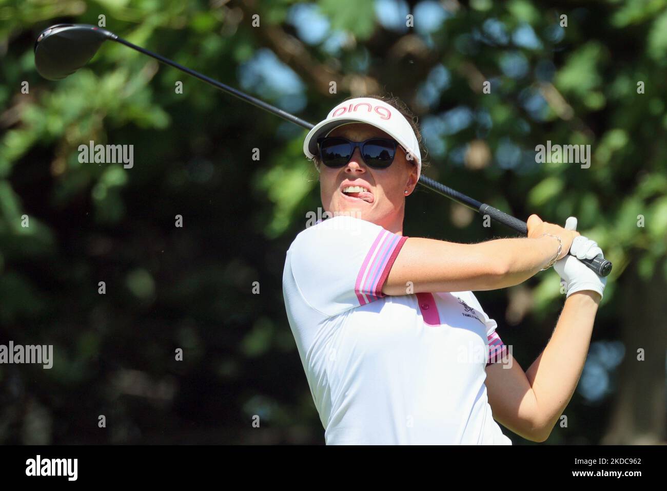 Linnea Johansson aus Bastad, Schweden, trifft am 16. Juni 2022 in der ersten Runde des Meijer LPGA Classic Golfturniers im Blythefield Country Club in Belmont, MI, USA, vom 4. Abschlag. (Foto von Amy Lemus/NurPhoto) Stockfoto