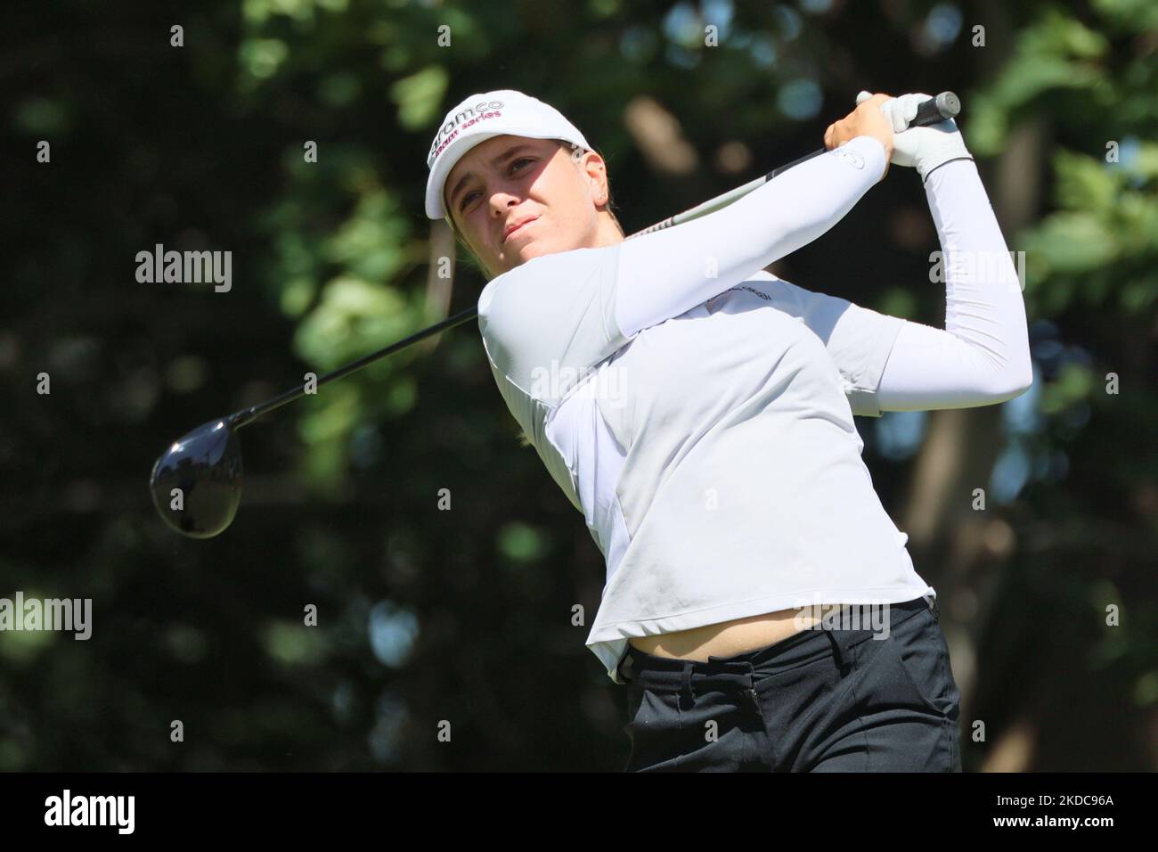 Stephanie Kyriacou aus Sydney, Australien, trifft beim ersten Lauf des Meijer LPGA Classic Golfturniers im Blythefield Country Club in Belmont, MI, USA, am Donnerstag, 16. Juni 2022 vom 4.-Abschlag. (Foto von Amy Lemus/NurPhoto) Stockfoto