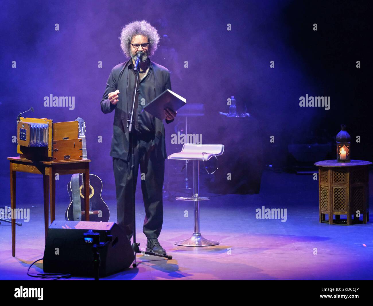 Simone Cristicchi während des italienischen Sängermusikkonzerts Simone Cristicchi - Concerto mistico per Battiato am 19. Juni 2022 im Teatro Romano in Verona, Italien (Foto: Maria Cristina Napolitano/LiveMedia/NurPhoto) Stockfoto