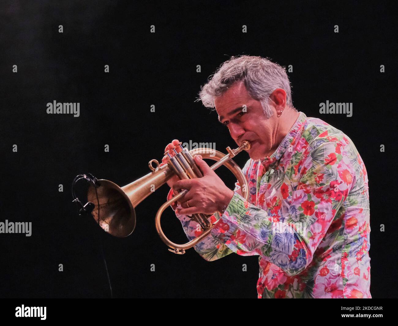 Paolo Fresu während des italienischen Sängers Music Concert Paolo Fresu â € œFerlinghettiâ €, am 22. Juni 2022 im Teatro Romano in Verona, Italien (Foto von Maria Cristina Napolitano/LiveMedia/NurPhoto) Stockfoto