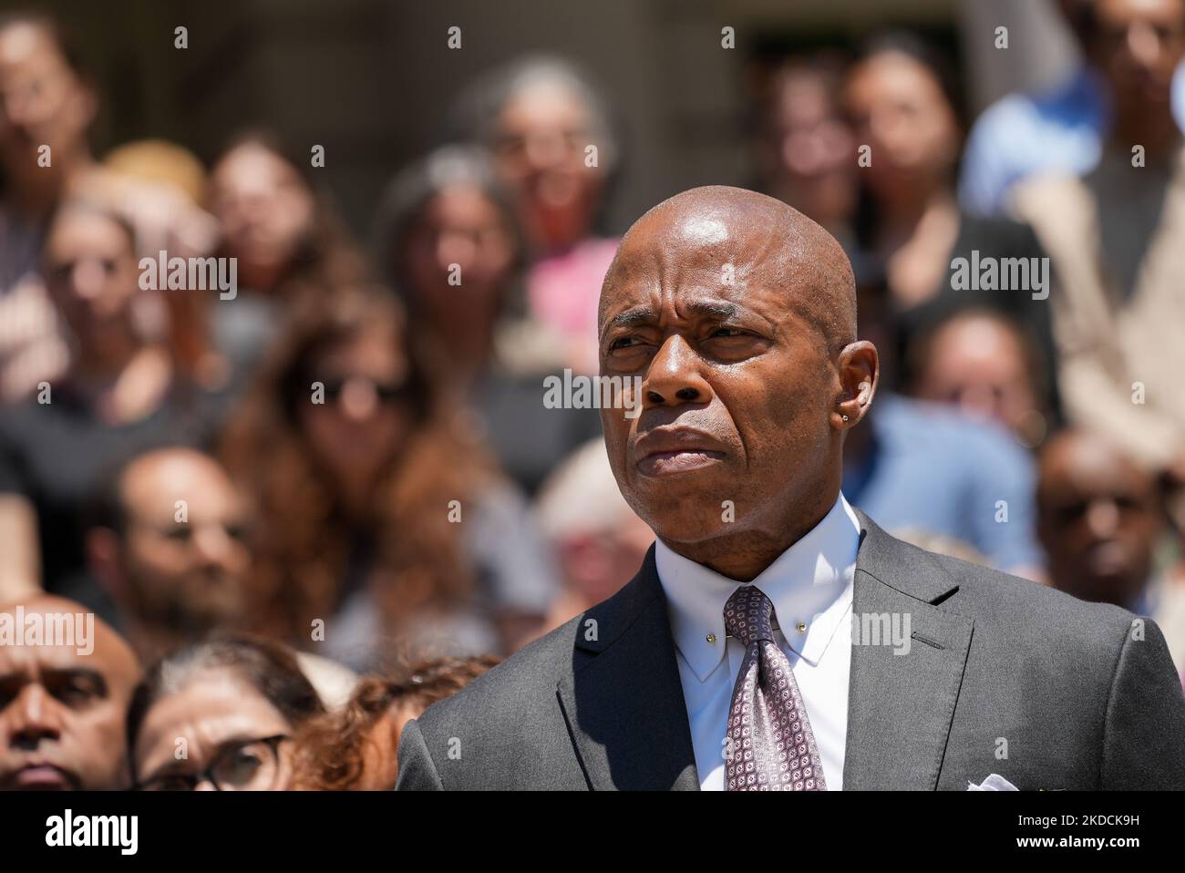 Bürgermeister Eric Adams reagiert auf das Urteil des Obersten Gerichtshofs der Vereinigten Staaten in dem Fall Dobbs gegen Jackson Women’s Health Organization am 24. Juni 2022 in New york City, USA. (Foto von John Nacion/NurPhoto) Stockfoto