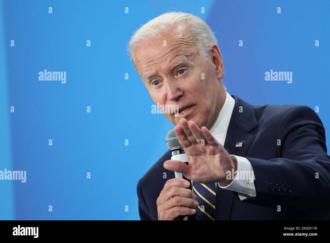 Präsident der Vereinigten Staaten Joe Biden während der Pressekonferenz am letzten Tag des NATO-Gipfels in Madrid, Spanien, am 30. Juni 2022. (Foto von Jakub Porzycki/NurPhoto) Stockfoto