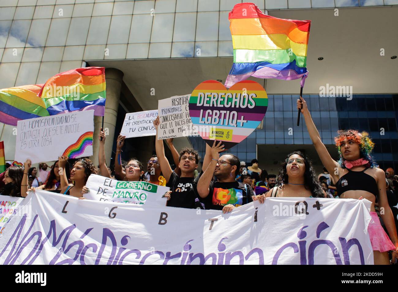 Aktivist nimmt am 03. Juli 2022 am LGBTIQ+ Pride march in Caracas, Venezuela, Teil. (Foto von Javier Campos/NurPhoto) Stockfoto