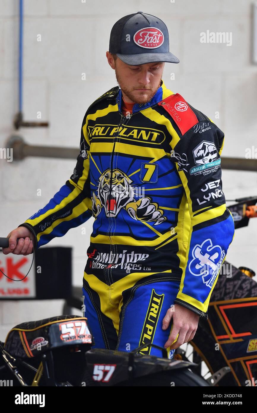 Connor Mountain (Reserve) von Sheffield ‘TruPlant’ Tigers während des SGB Premiership-Spiels zwischen Belle Vue Aces und Sheffield Tigers am Montag, 4.. Juli 2022, im National Speedway Stadium, Manchester. (Foto von Eddie Garvey/MI News/NurPhoto) Stockfoto