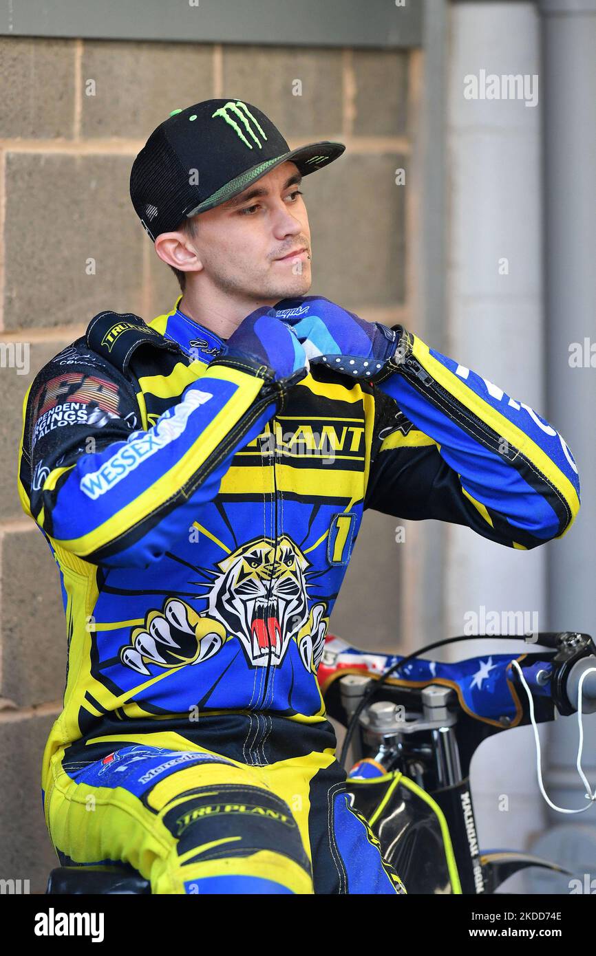 Jack Holder von Sheffield ‘TruPlant’ Tigers während des SGB Premiership-Spiels zwischen Belle Vue Aces und Sheffield Tigers am Montag, den 4.. Juli 2022, im National Speedway Stadium in Manchester. (Kredit: Eddie Garvey | MI News)MANCHESTER, Großbritannien. JUL 4. Jack Holder von Sheffield ‘TruPlant’ Tigers während des SGB Premiership-Spiels zwischen Belle Vue Aces und Sheffield Tigers am Montag, den 4.. Juli 2022, im National Speedway Stadium in Manchester. (Foto von Eddie Garvey/MI News/NurPhoto) Stockfoto