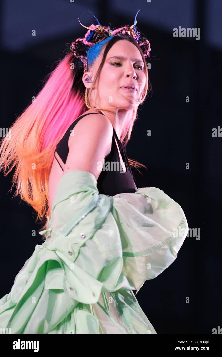 Die Sängerin Belinda bei einem Auftritt im LGTB Pride in Madrid, 6. Juli 2022 Spanien. (Foto von Oscar Gonzalez/NurPhoto) Stockfoto