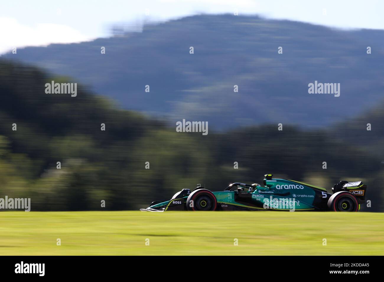 Sebastian Vettel von Aston Martin Aramco-Mercedes während des Qualifyings für den Großen Preis von Österreich der Formel 1 am Red Bull Ring in Spielberg, Österreich, am 8. Juli 2022. (Foto von Jakub Porzycki/NurPhoto) Stockfoto