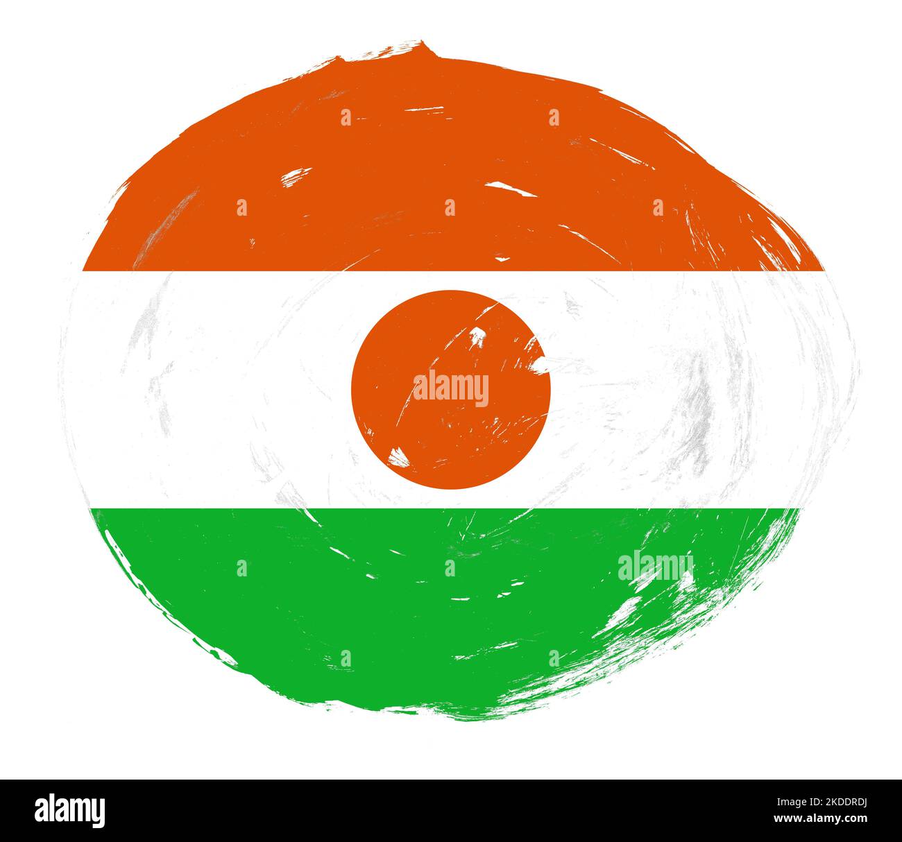 Niger-Flagge auf einem verzweifelten weißen Pinselhintergrund gemalt Stockfoto