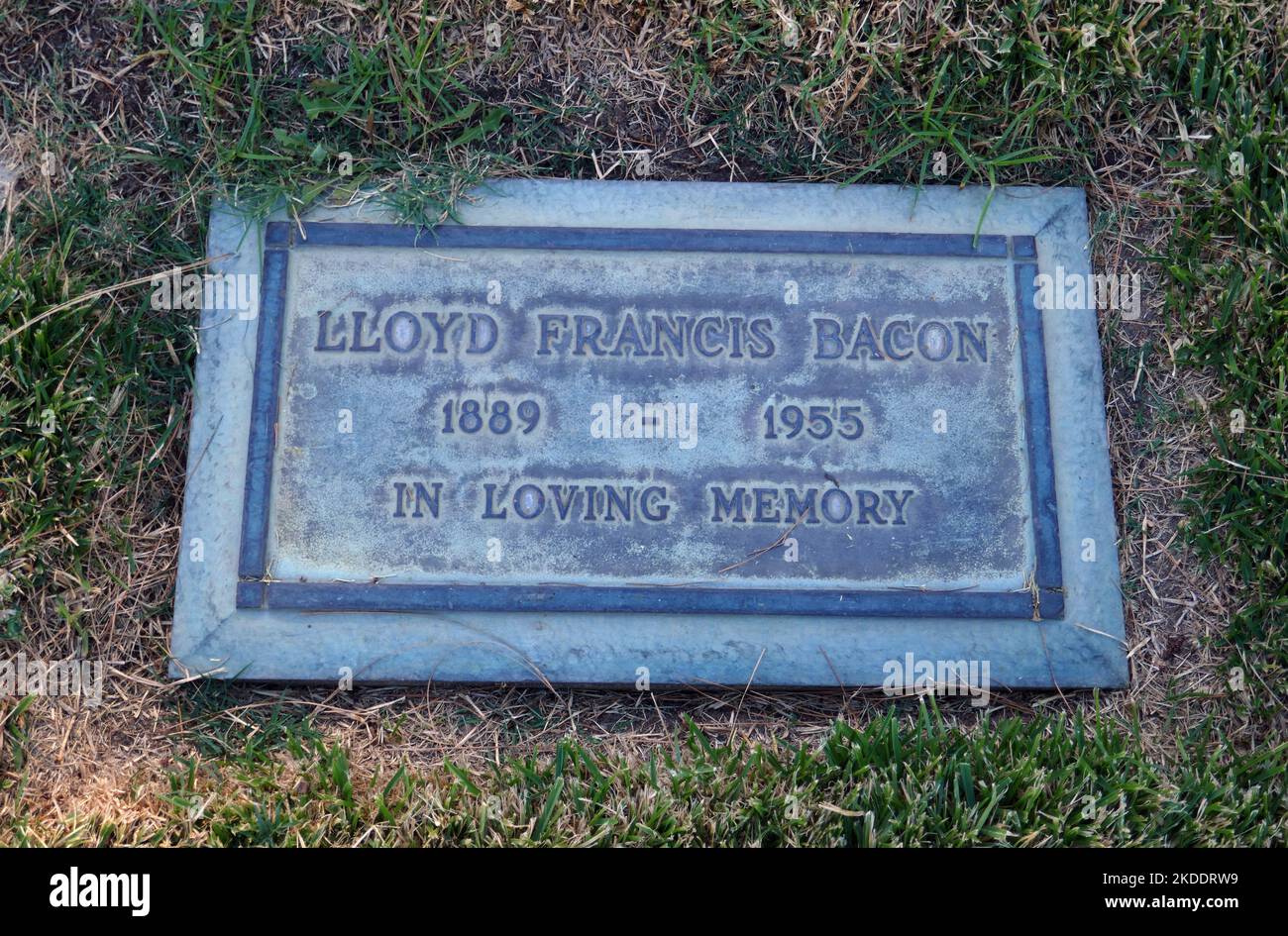 Los Angeles, California, USA 3.. November 2022 das Grab von Lloyd Francis Bacon in der Sektion Ewige Liebe im Forest Lawn Memorial Park Hollywood Hills am 3. November 2022 in Los Angeles, Kalifornien, USA. Foto von Barry King/Alamy Stockfoto Stockfoto