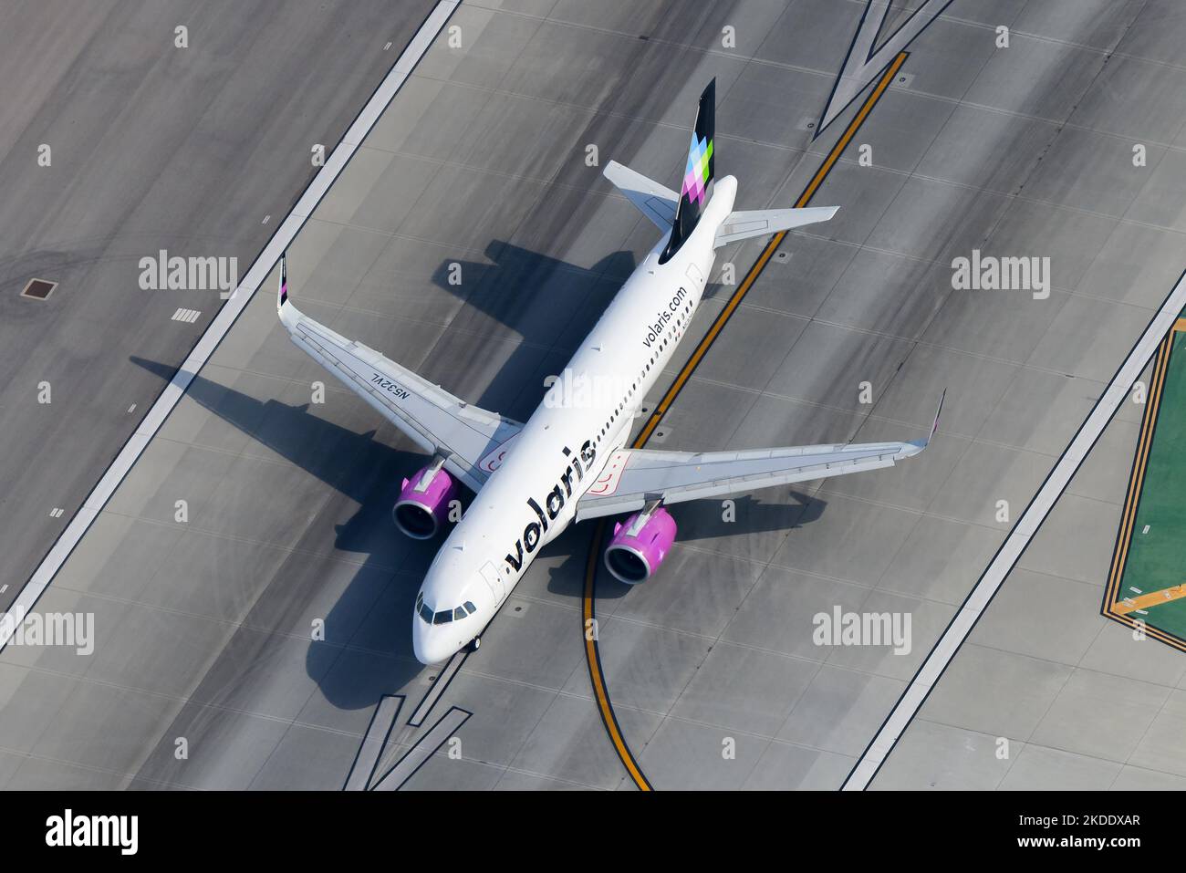 Volaris Airbus A320neo Flugzeug am Flughafen. Fluggesellschaft Volaris Mexico mit A320 Flugzeugen. Flugzeug registriert als N532VL. Stockfoto
