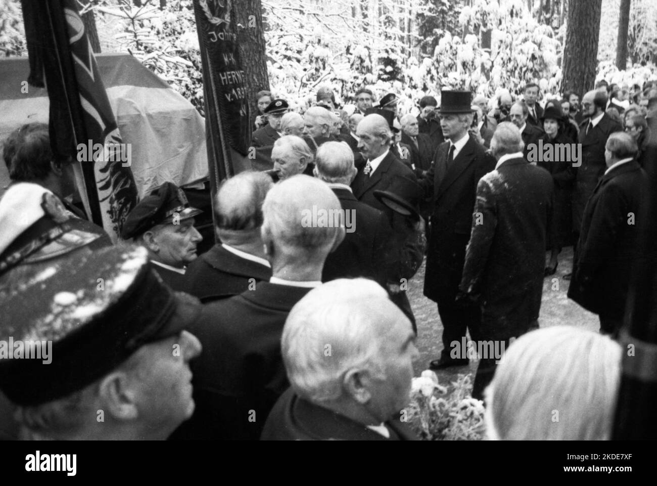 Die Beerdigung des Großadmiral Karl Doenitz, eines Hitler-Vertrauten, der vom Nürnberger Kriegsgericht als Kriegsverbrecher verurteilt wurde, wurde zu einem Stockfoto