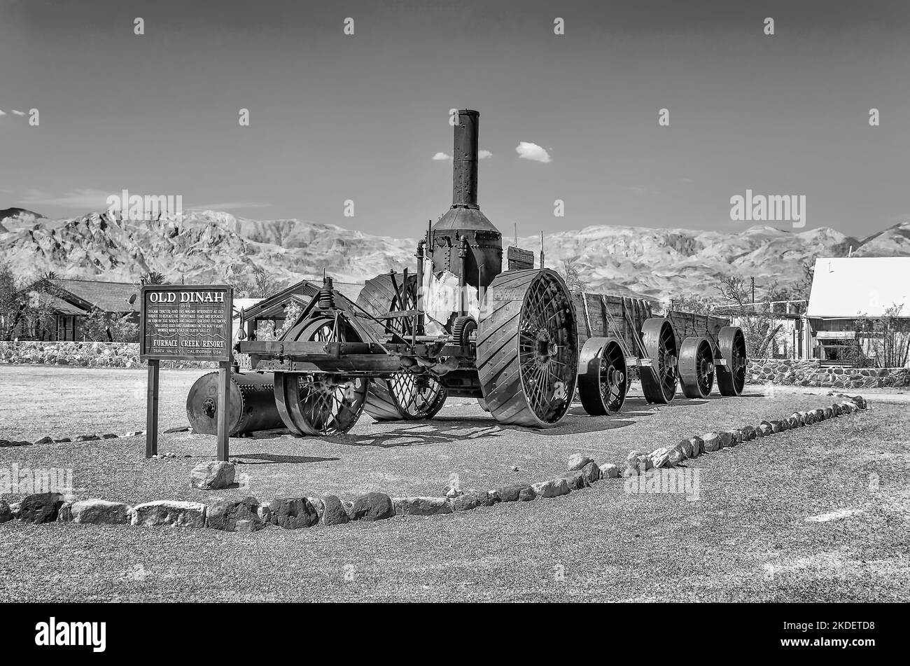 Coal Burning Old Dinah Dampftraktor auf der Furnace Creek Ranch in Death Valley, Kalifornien, USA Stockfoto