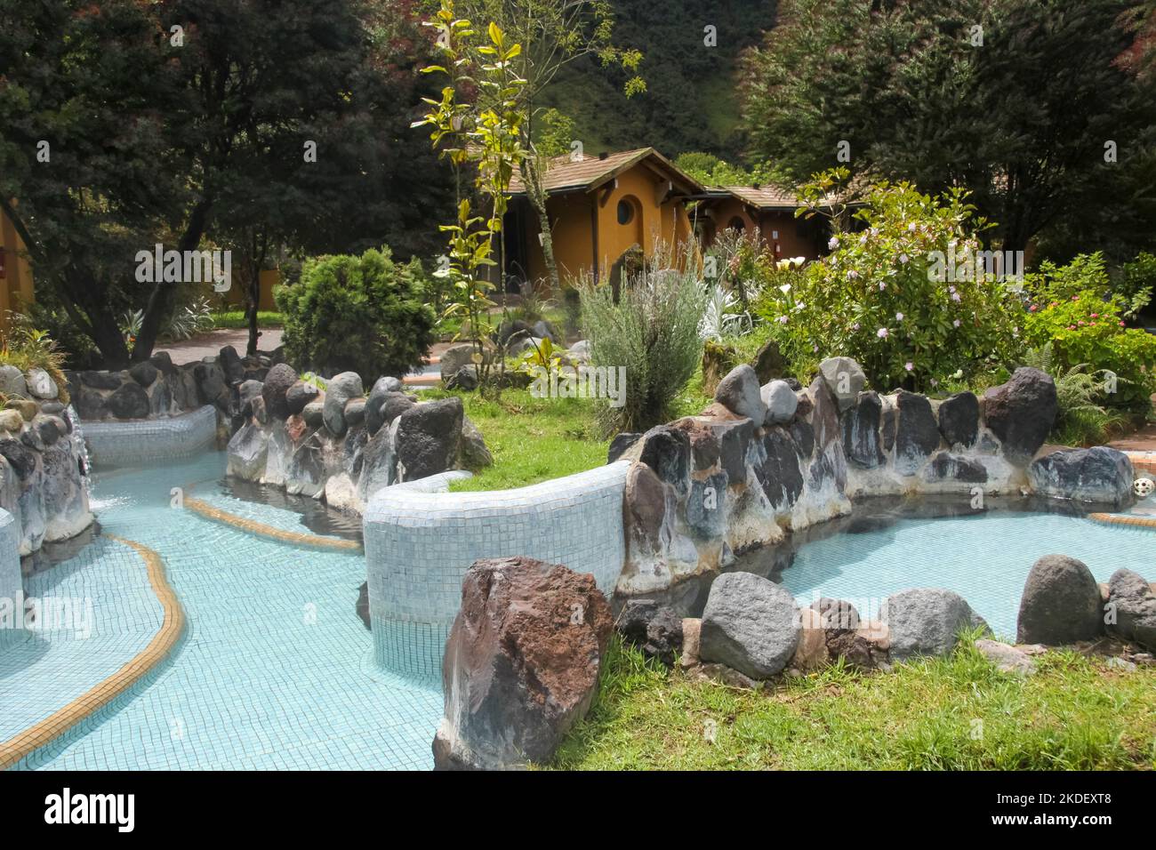 Thermalbäder mit heißen Quellen im Kurort Termas de Papallacta in den Anden. Napo Provinz Ecuador Stockfoto