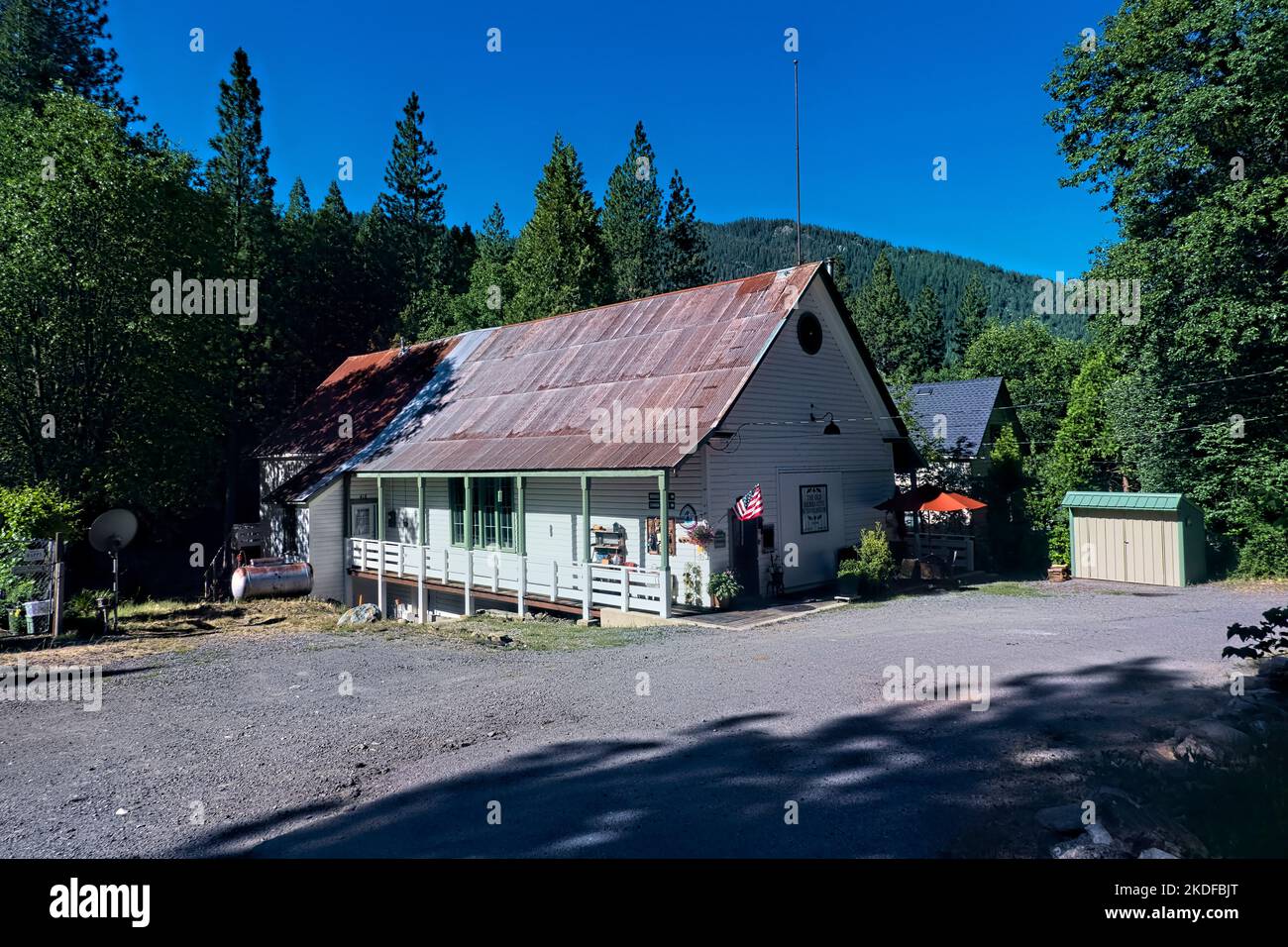 Nettes altes Haus in Sierra City, direkt am Pacific Crest Trail, Sierra City, Kalifornien, USA Stockfoto