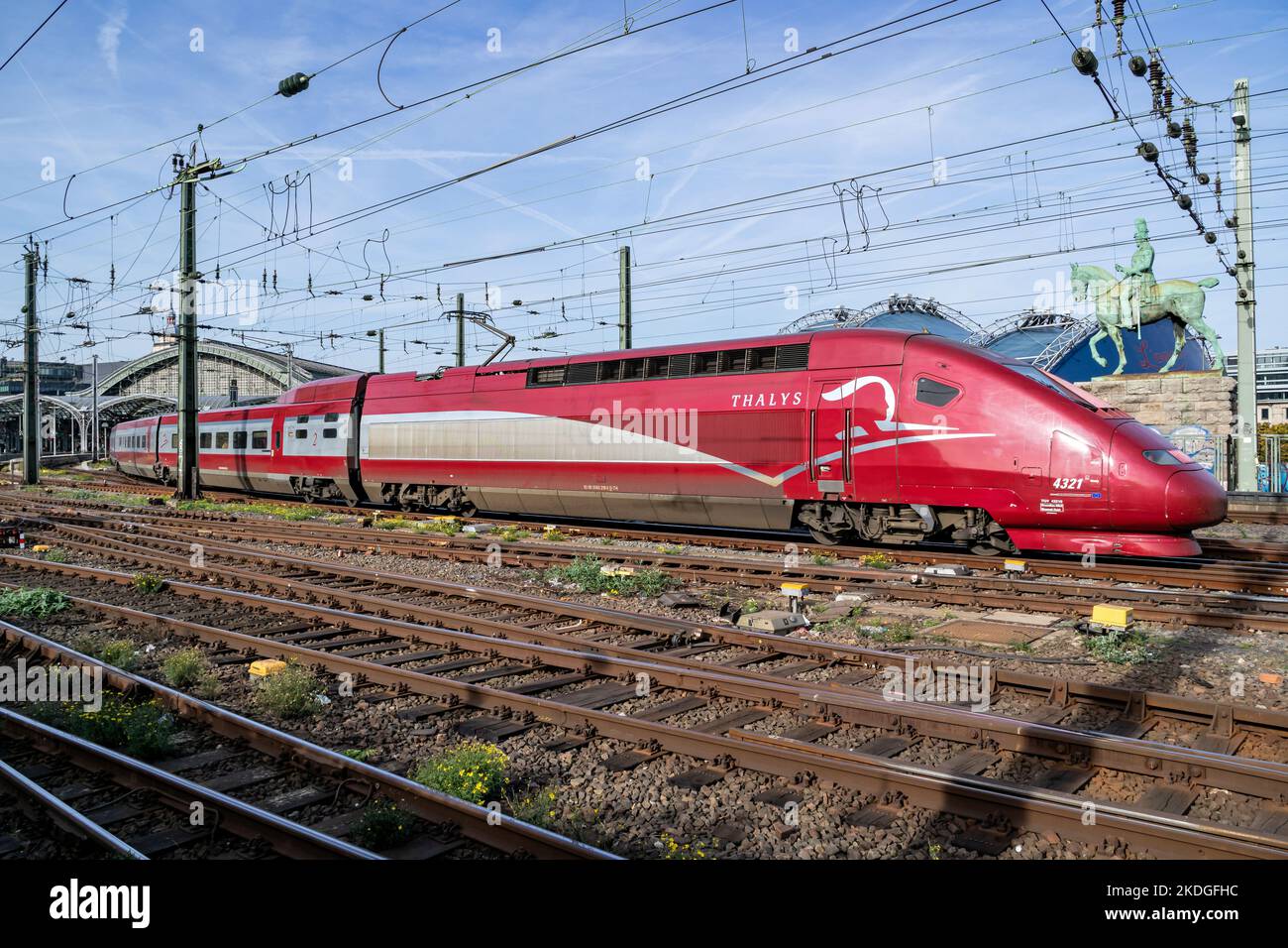 Thalys TGV-Hochgeschwindigkeitszug am Kölner Hauptbahnhof Stockfoto