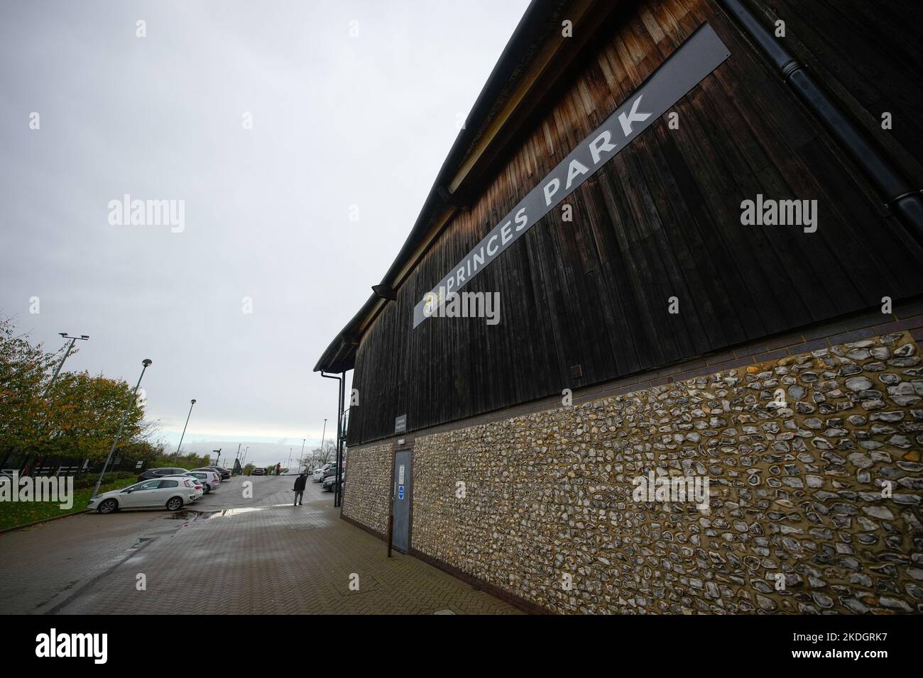 London, Großbritannien. 06.. November 2022. London, England, November 6. 2022: Das Äußere des Princes Park vor dem Barclays Womens Championship-Fußballspiel zwischen London City Lionesses und Birmingham City im Princes Park in London, England. (James Whitehead/SPP) Quelle: SPP Sport Press Foto. /Alamy Live News Stockfoto