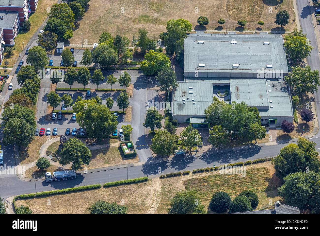 Luftaufnahme, geplanter Grüngürtel in der Sachsenhalle und Kreisbibliothek Heessen, Heessen, Hamm, Ruhrgebiet, Nordrhein-Westfalen, Deutschland, Bauwesen Stockfoto