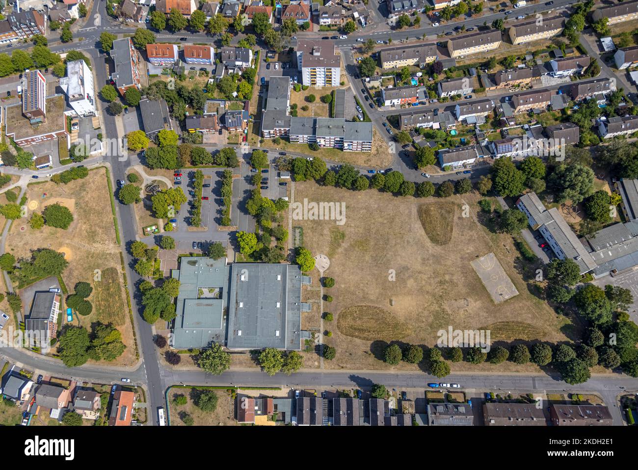 Luftaufnahme, geplanter Grüngürtel in der Sachsenhalle und Kreisbibliothek Heessen, Heessen, Hamm, Ruhrgebiet, Nordrhein-Westfalen, Deutschland, Bauwesen Stockfoto